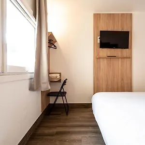 Kyriad Direct - Provence Verte Hotel